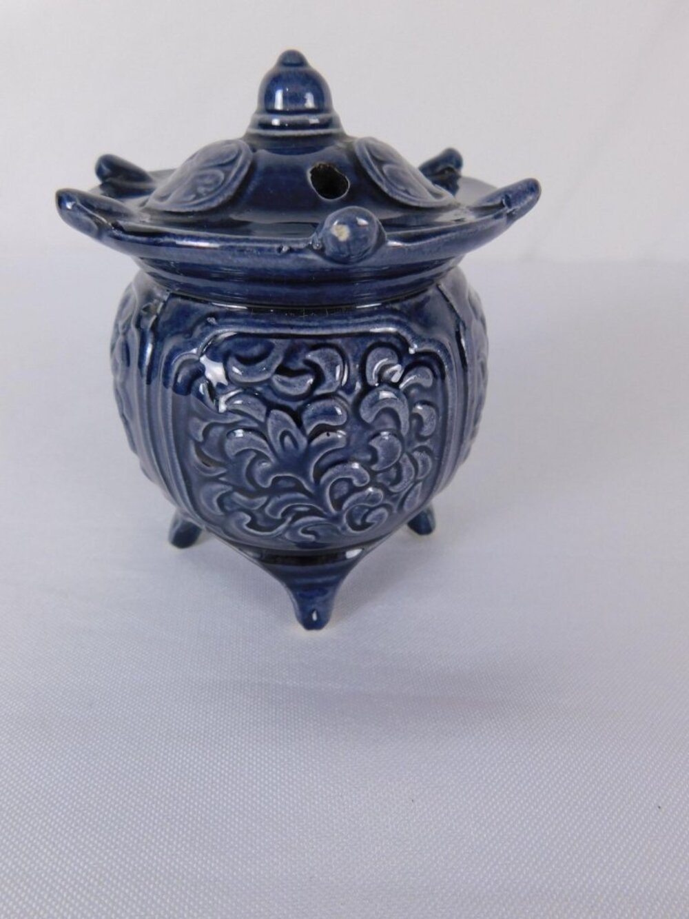 Vintage Blue Ceramic Floral Warmer Burner Small Footed Made In Japan Decor - Picture 3 of 8